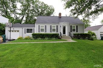 408 Par Lane  Kirkwood MO 63122 photo