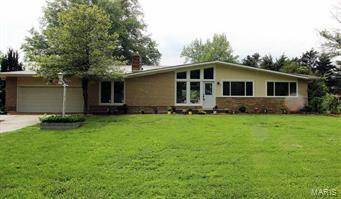 Property Photo: 12139 Cheryl Court MO 63128
