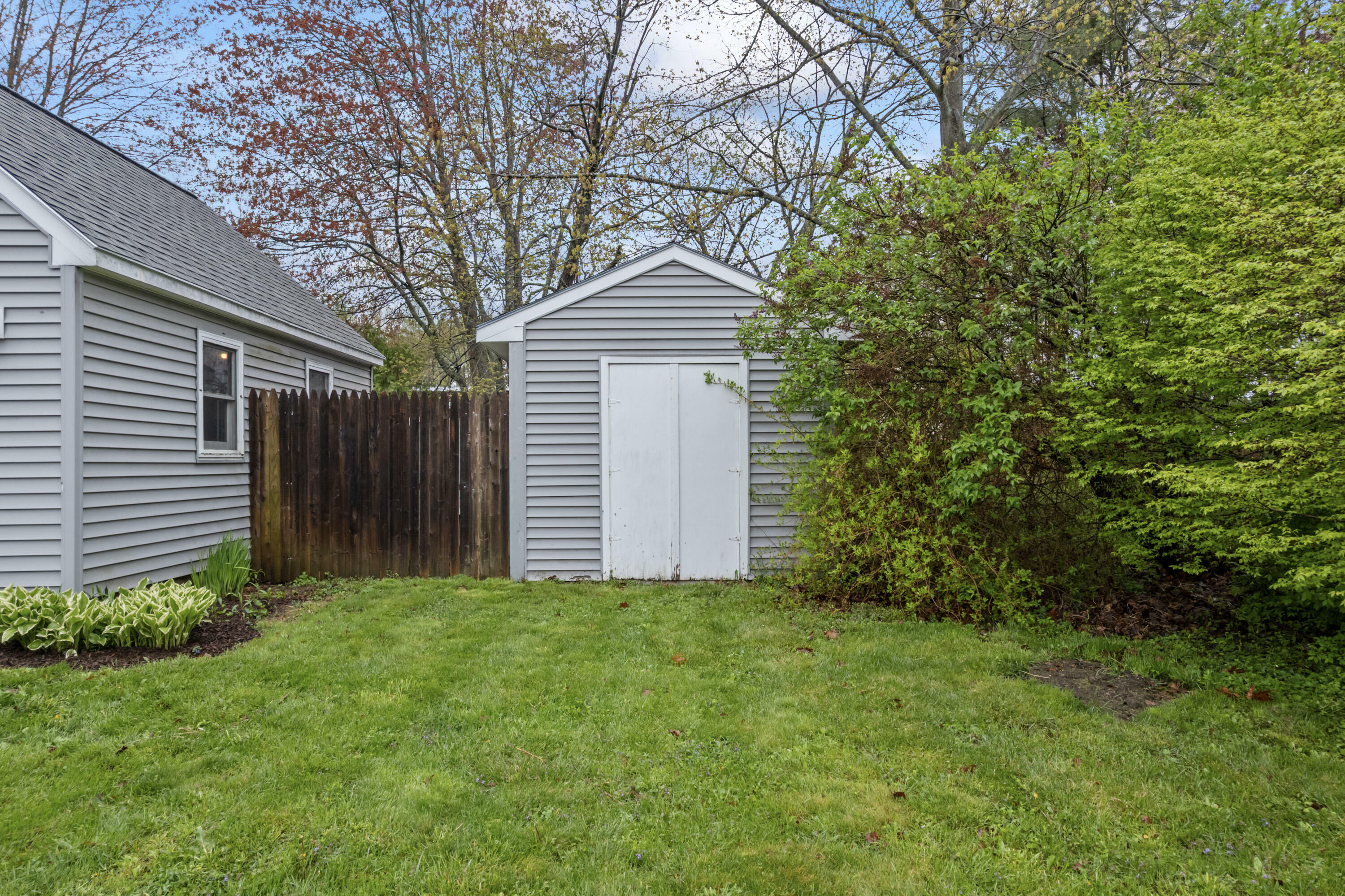 Property Photo: 292 Hill Street ME 04005