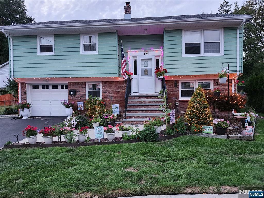 Property Photo: 12 Henches Place NJ 07643