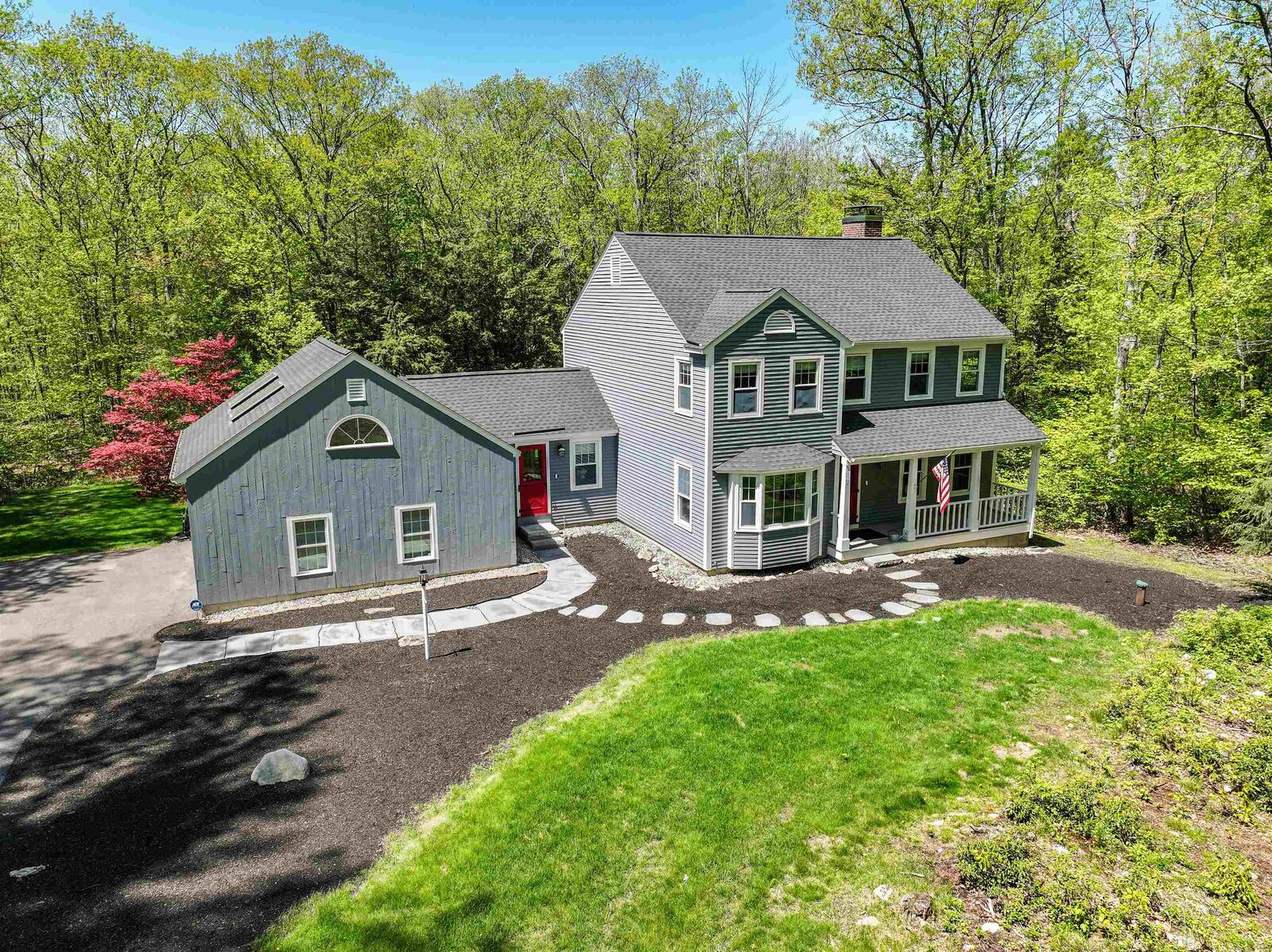 Property Photo: 17 Oriole Drive NH 03110