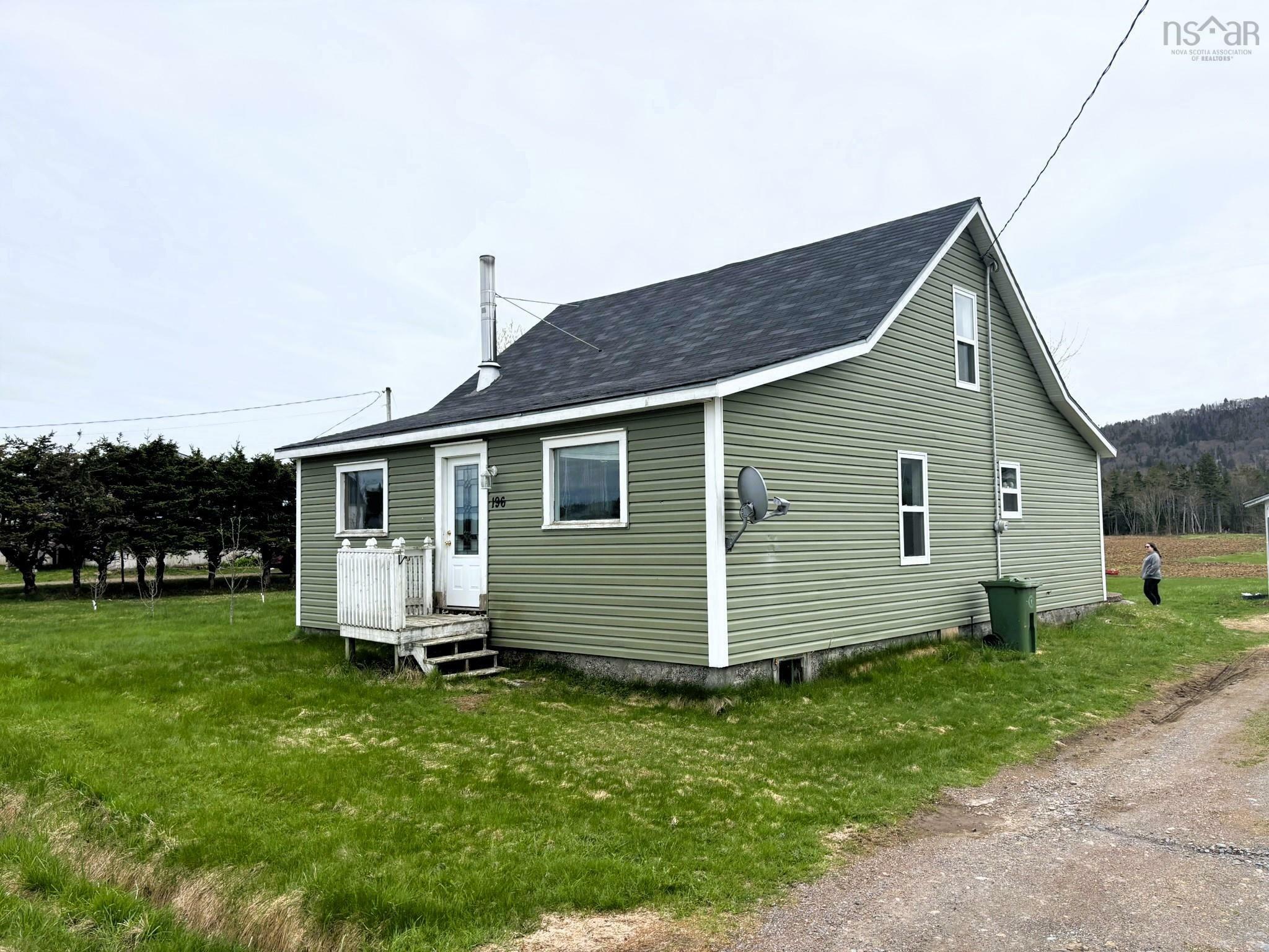 Property Photo: 196 Back Street NS B0M 1A0
