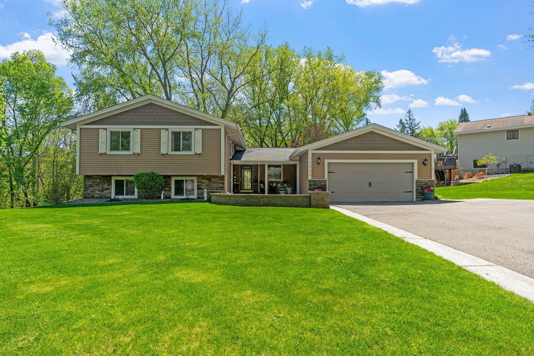 Property Photo: 16520 Lake Ridge Drive MN 55311
