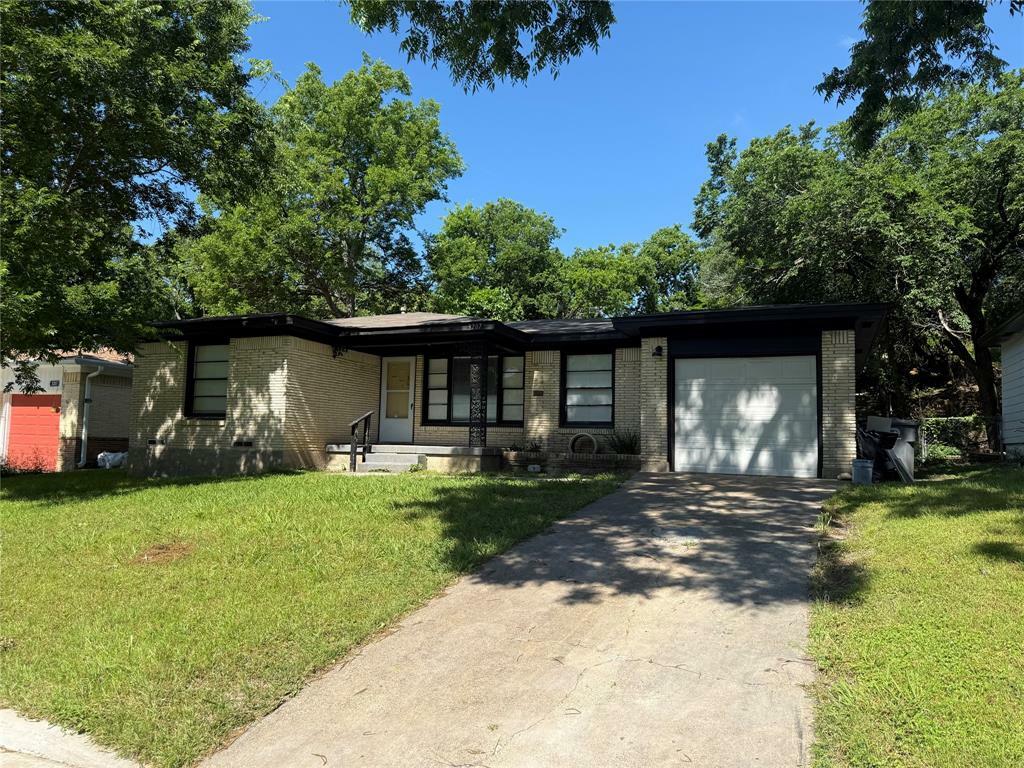 Property Photo: 3207 Nutting Drive TX 75227