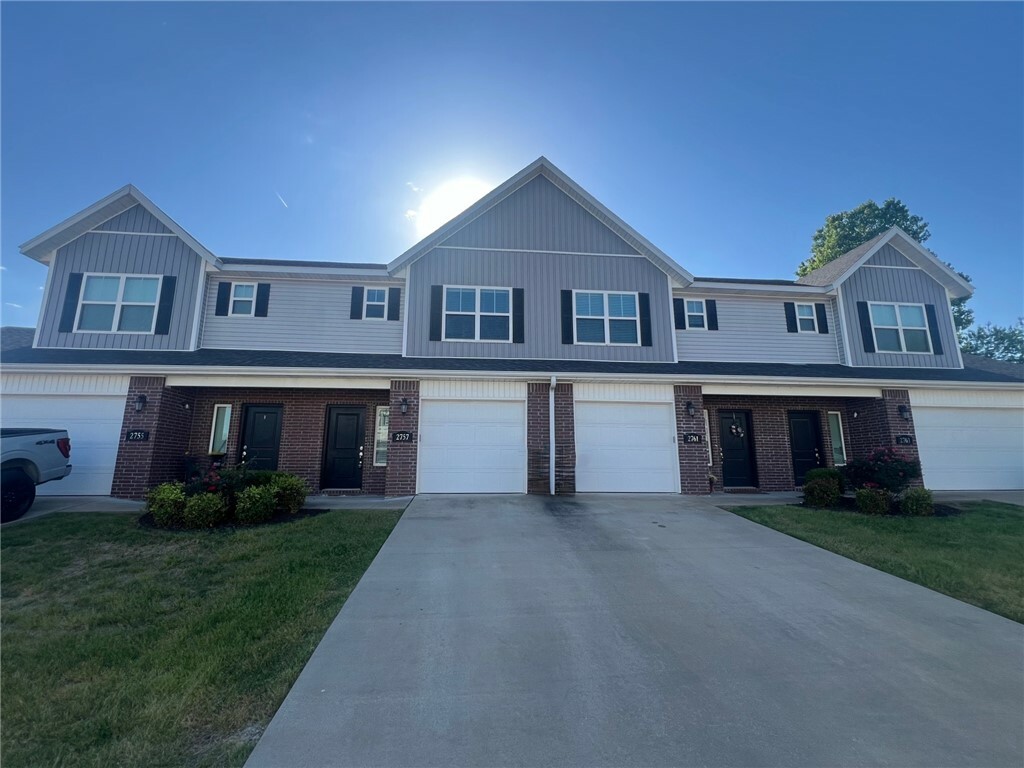 Property Photo: 2757 W Kilimanjaro Way AR 72758