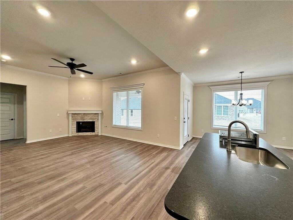 Property Photo: 5909 SW Macasin Avenue AR 72713