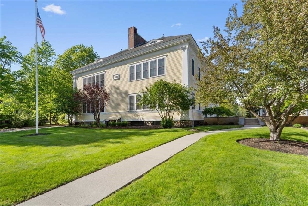 Property Photo: 42 Phillips Rd 1 MA 01520