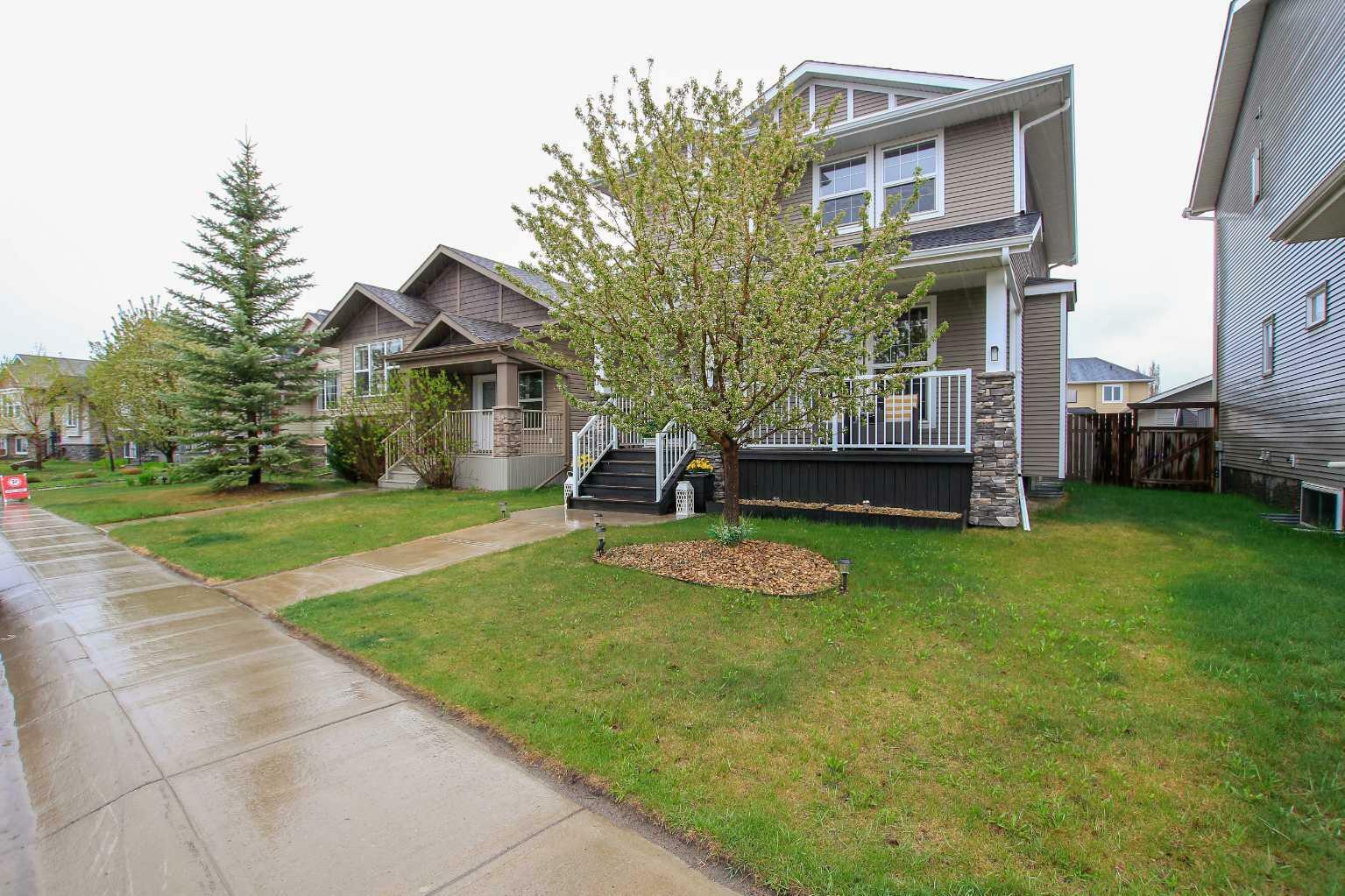 Property Photo: 3 Charles Avenue AB T4P 0L4