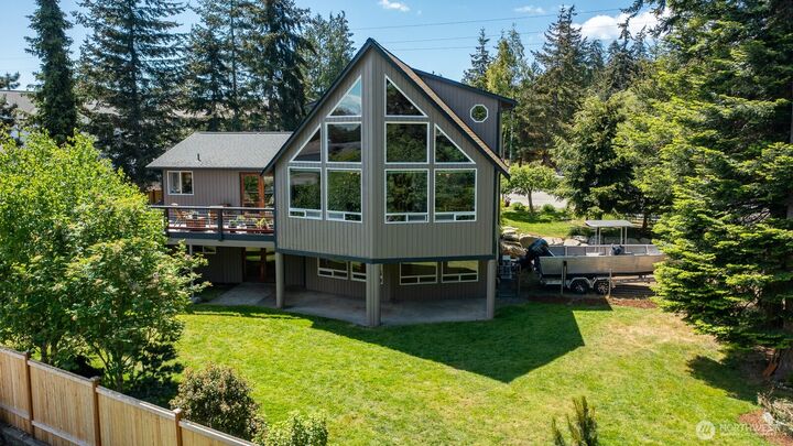 Property Photo:  2703  D Avenue  WA 98221 