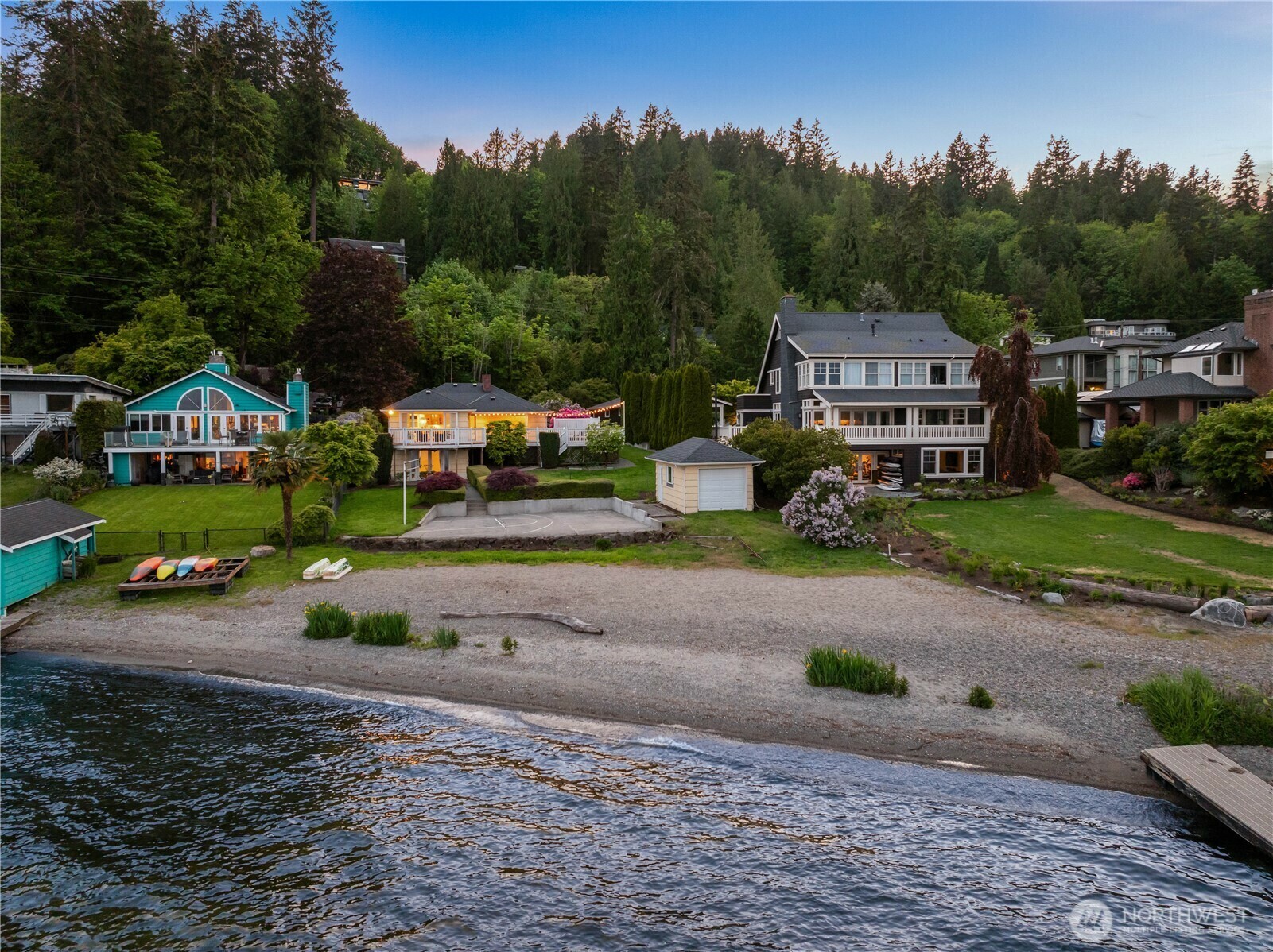 Property Photo: 408 W Lake Sammamish Parkway SE WA 98008