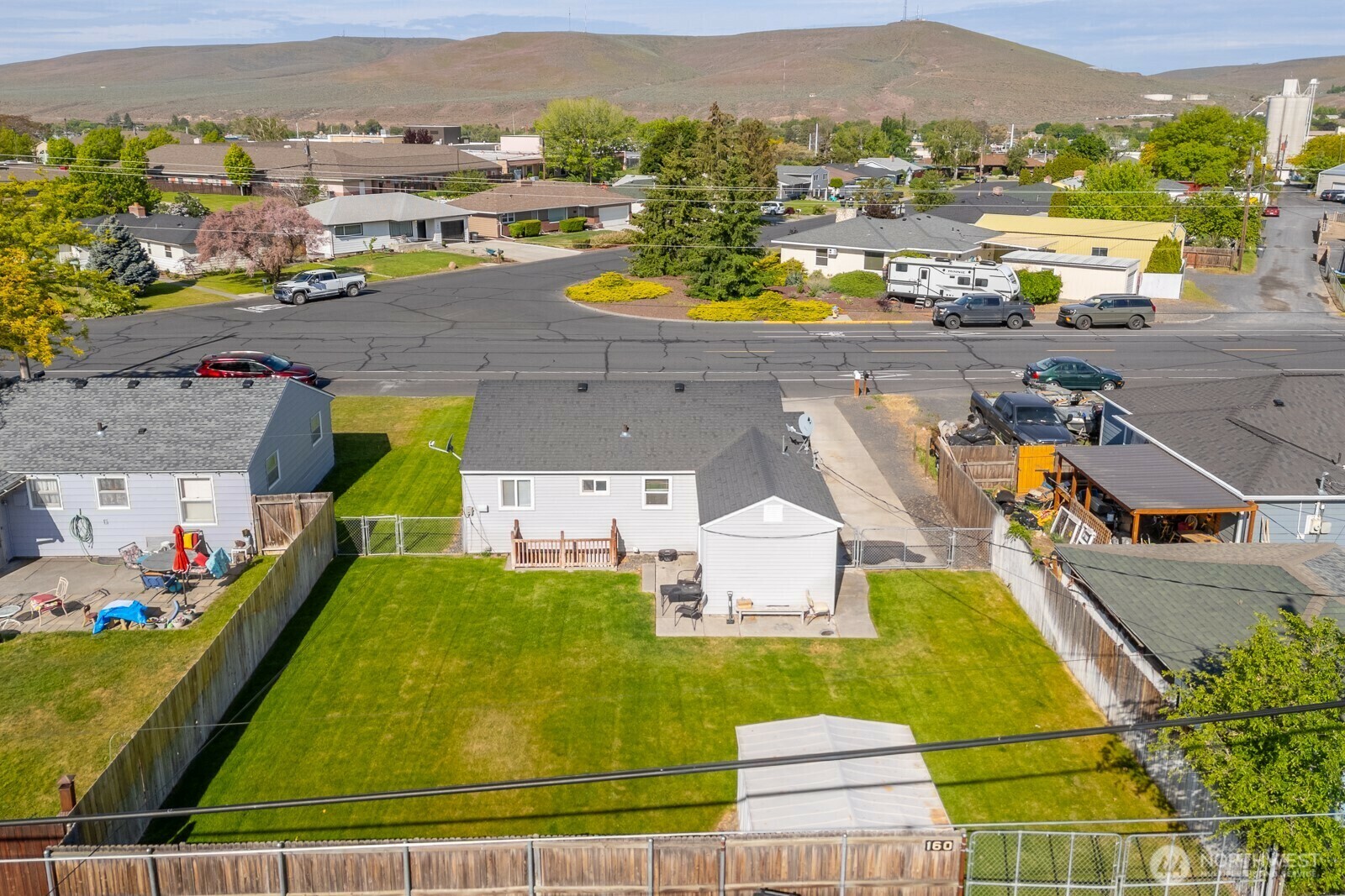 Property Photo: 160 D Street SE WA 98823