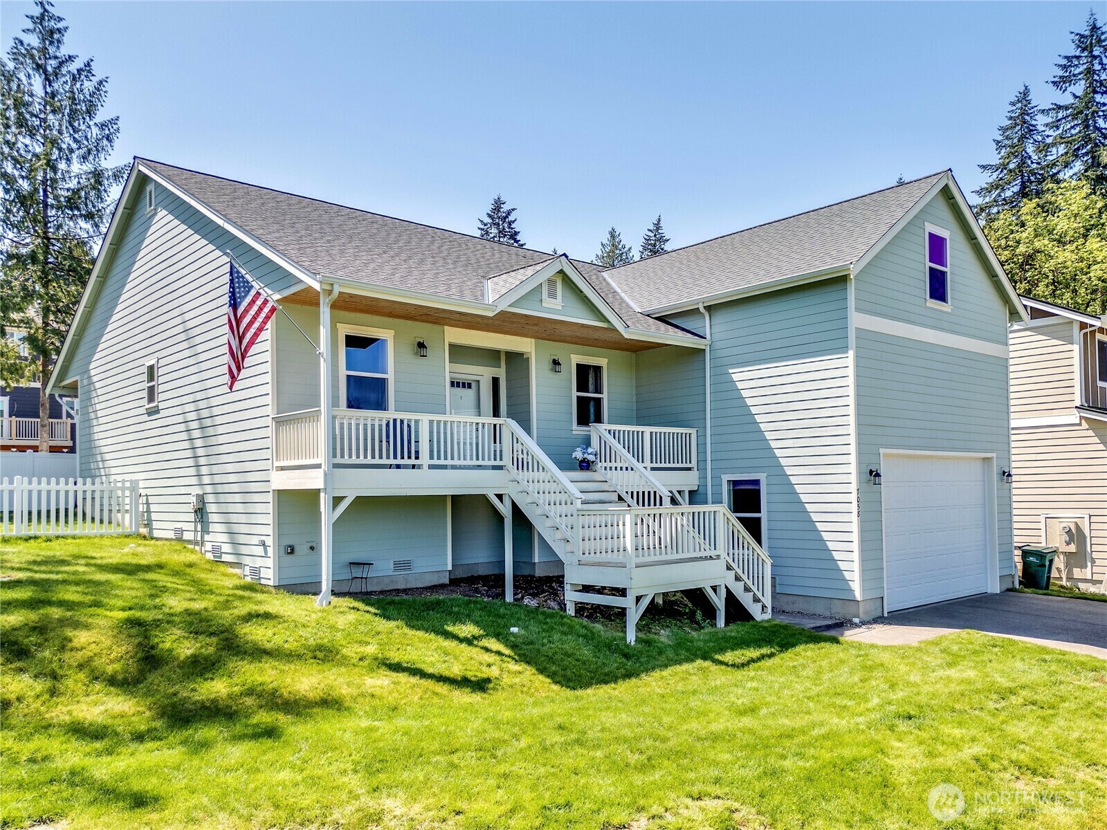 7058 E Nightingale Street  Port Orchard WA 98366 photo
