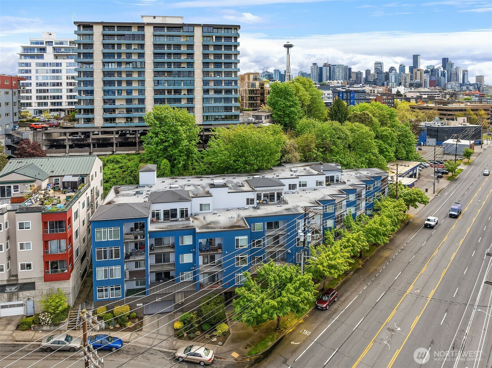Property Photo: 500 Elliott Avenue W 211 WA 98119