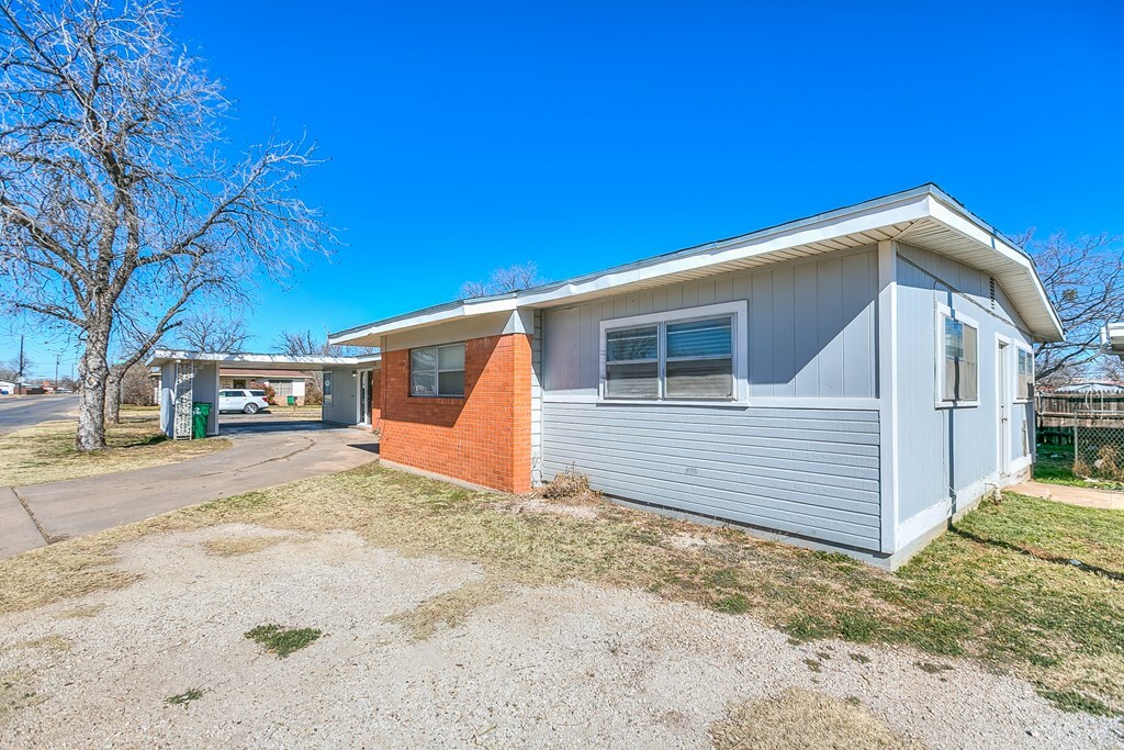 Property Photo: 2729 Rio Grande St TX 76904