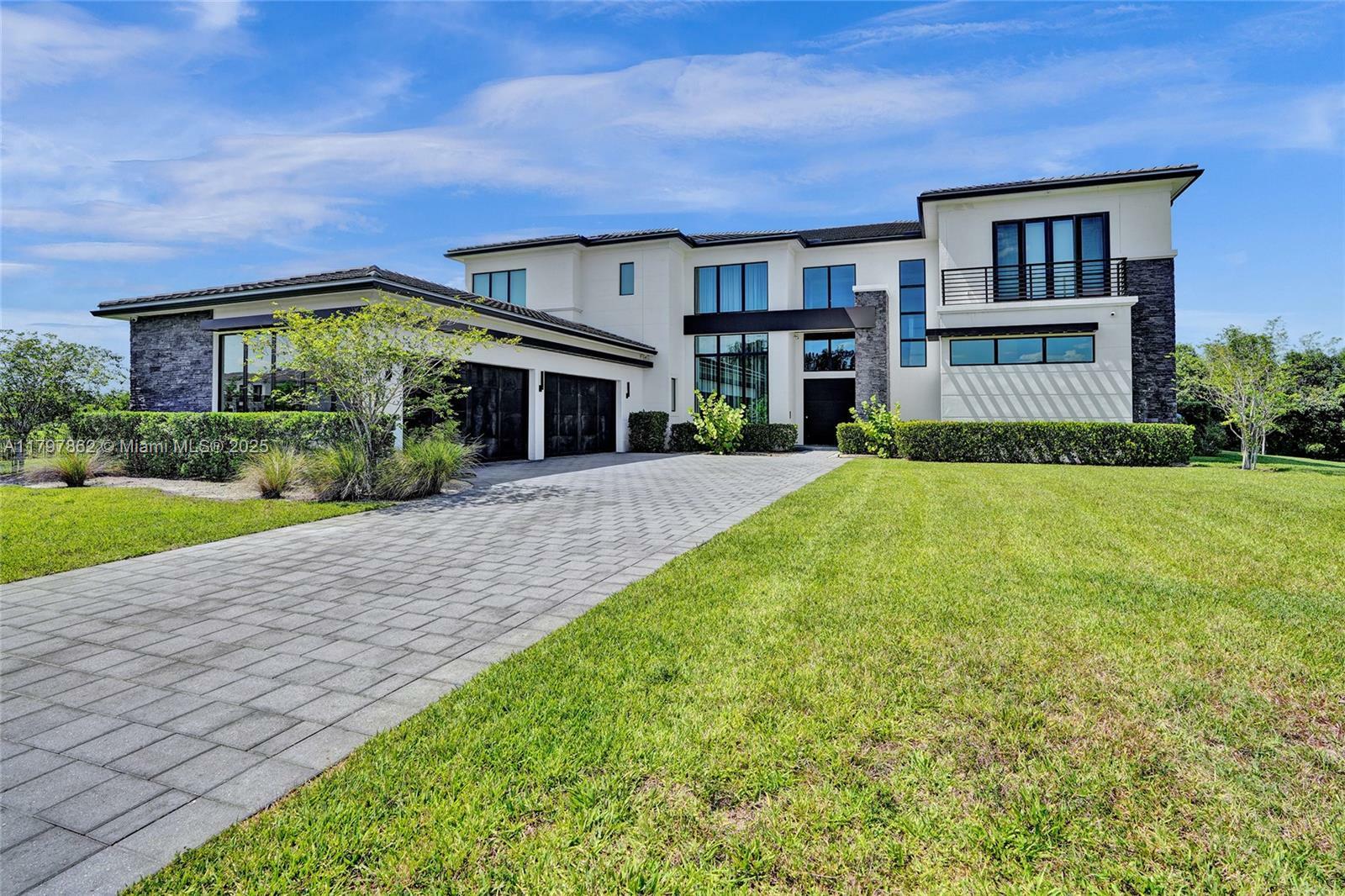Property Photo: 17811 SW 58th St FL 33331