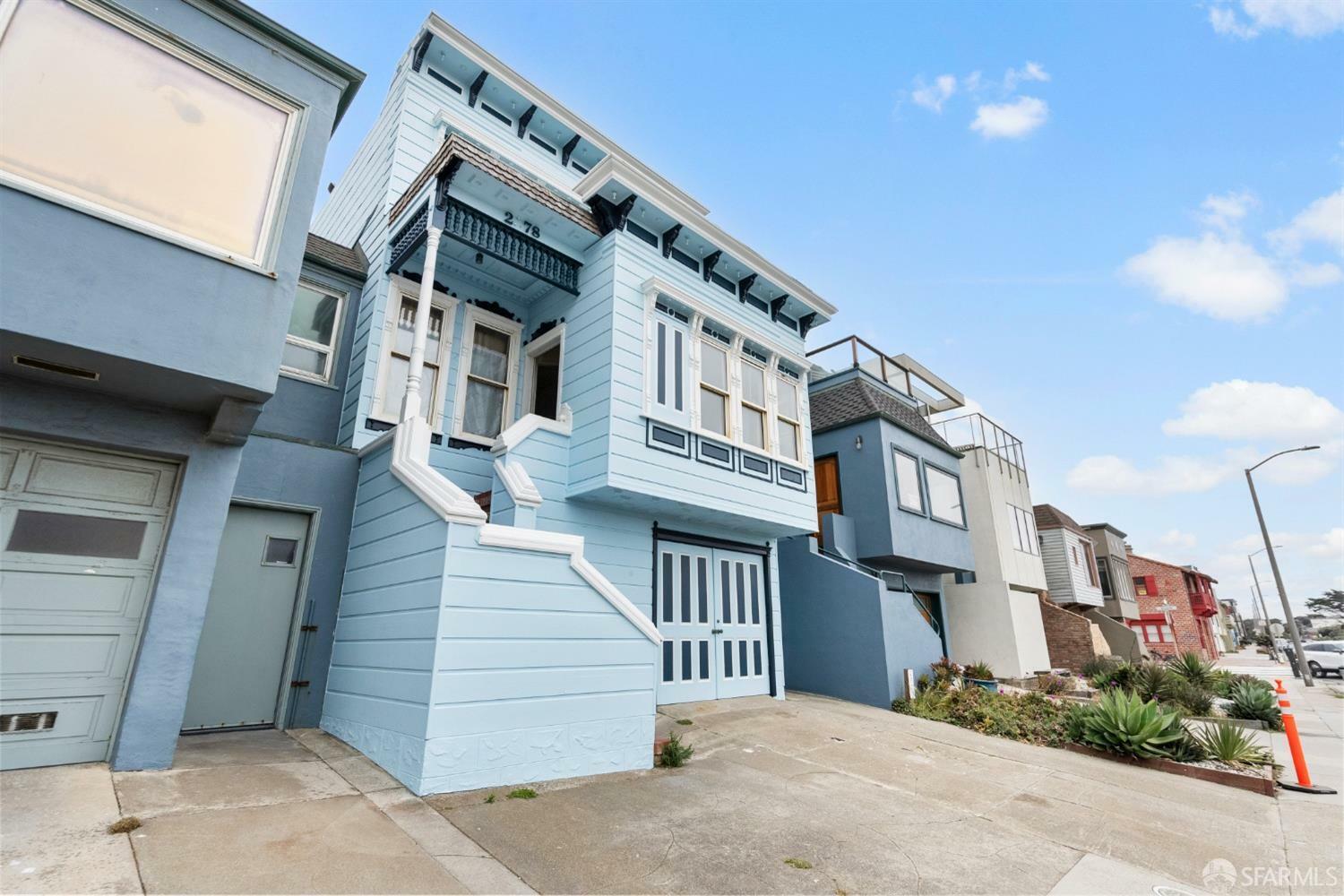 Property Photo: 2578 Great Highway CA 94116
