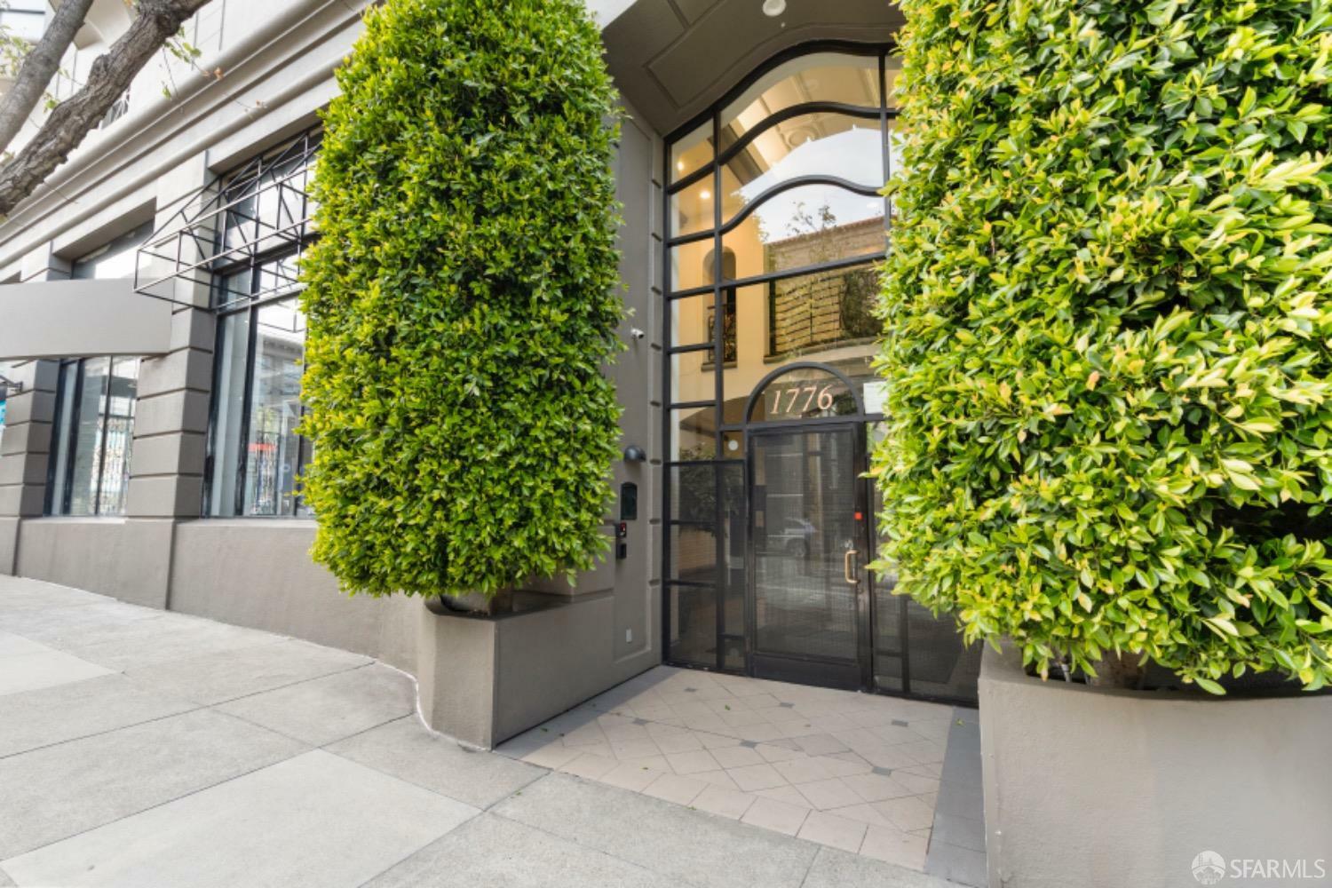 Property Photo: 1776 Sacramento Street 412 CA 94109