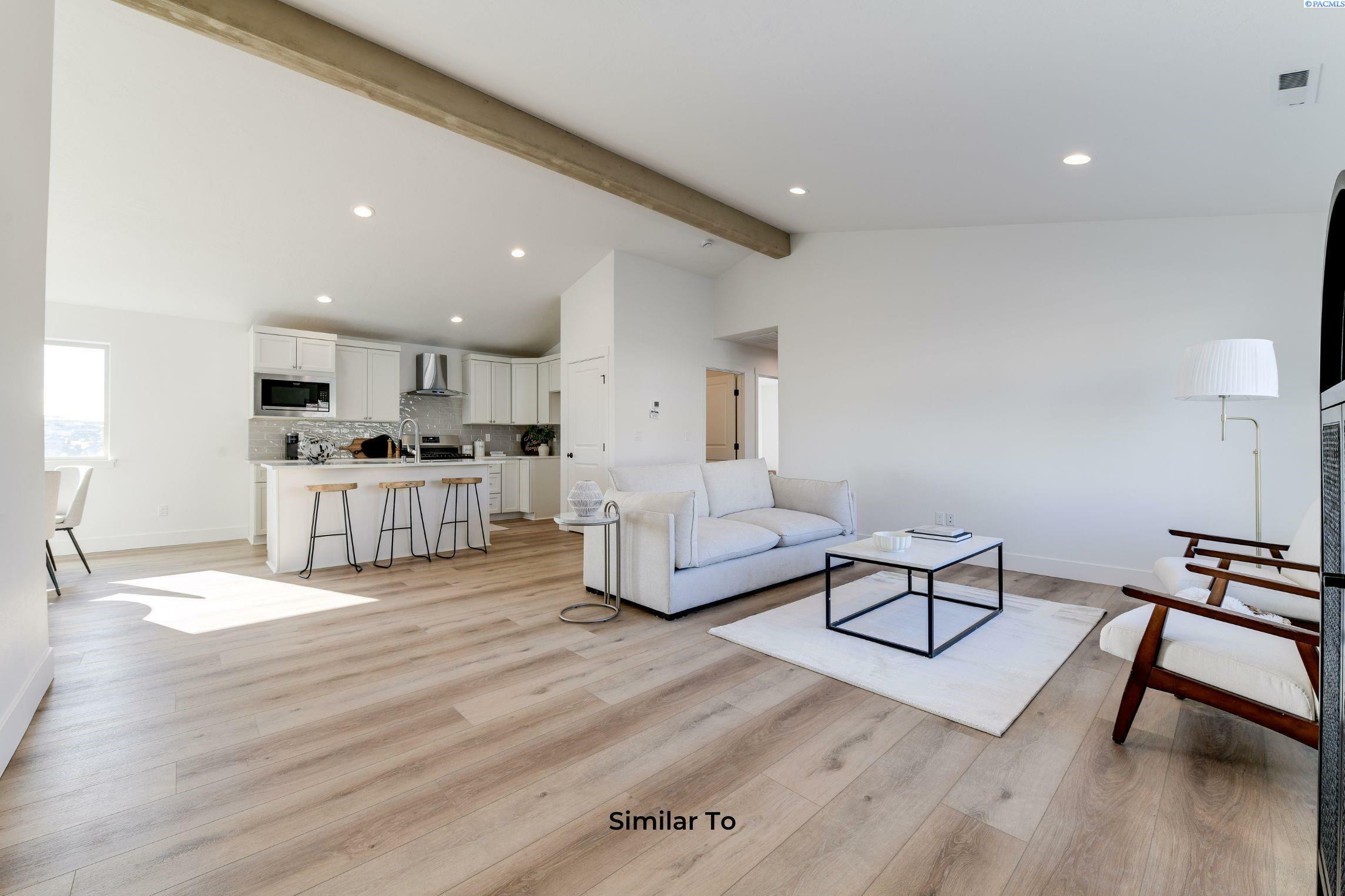 Property Photo: 6327 W 28th Ave WA 99338