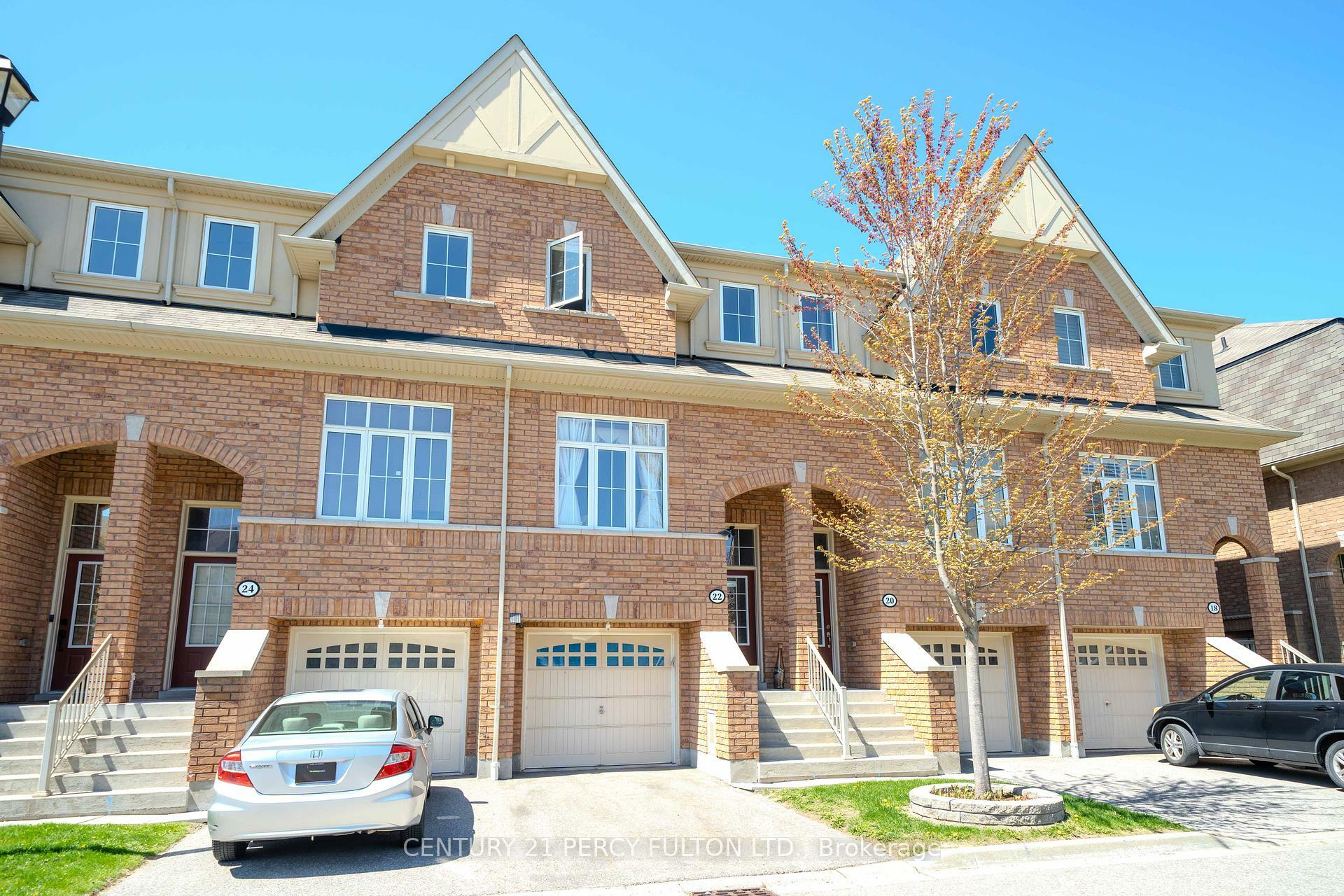 Property Photo: 22 Burtonbury Lane 11 ON L1Z 0C9