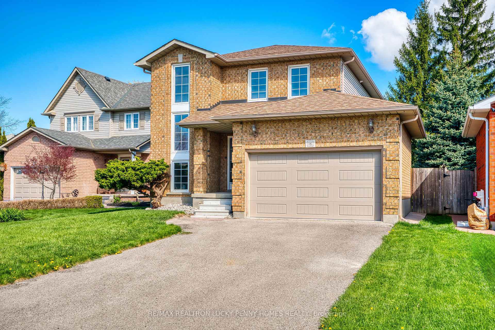 16 Wabbokish Court  Clarington ON L1E 2X6 photo
