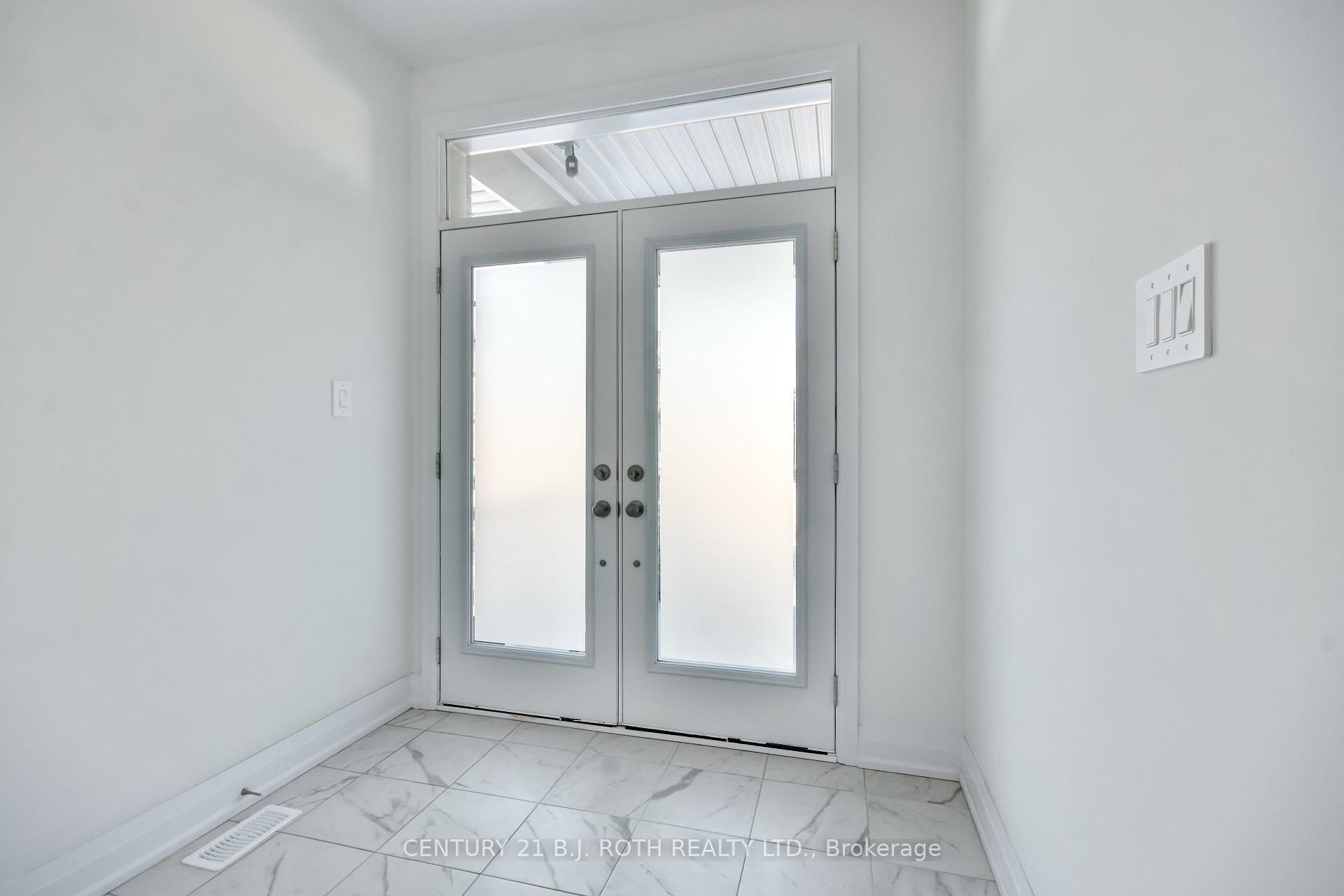 Property Photo: 130 Franklin Trail ON L9J 0J2