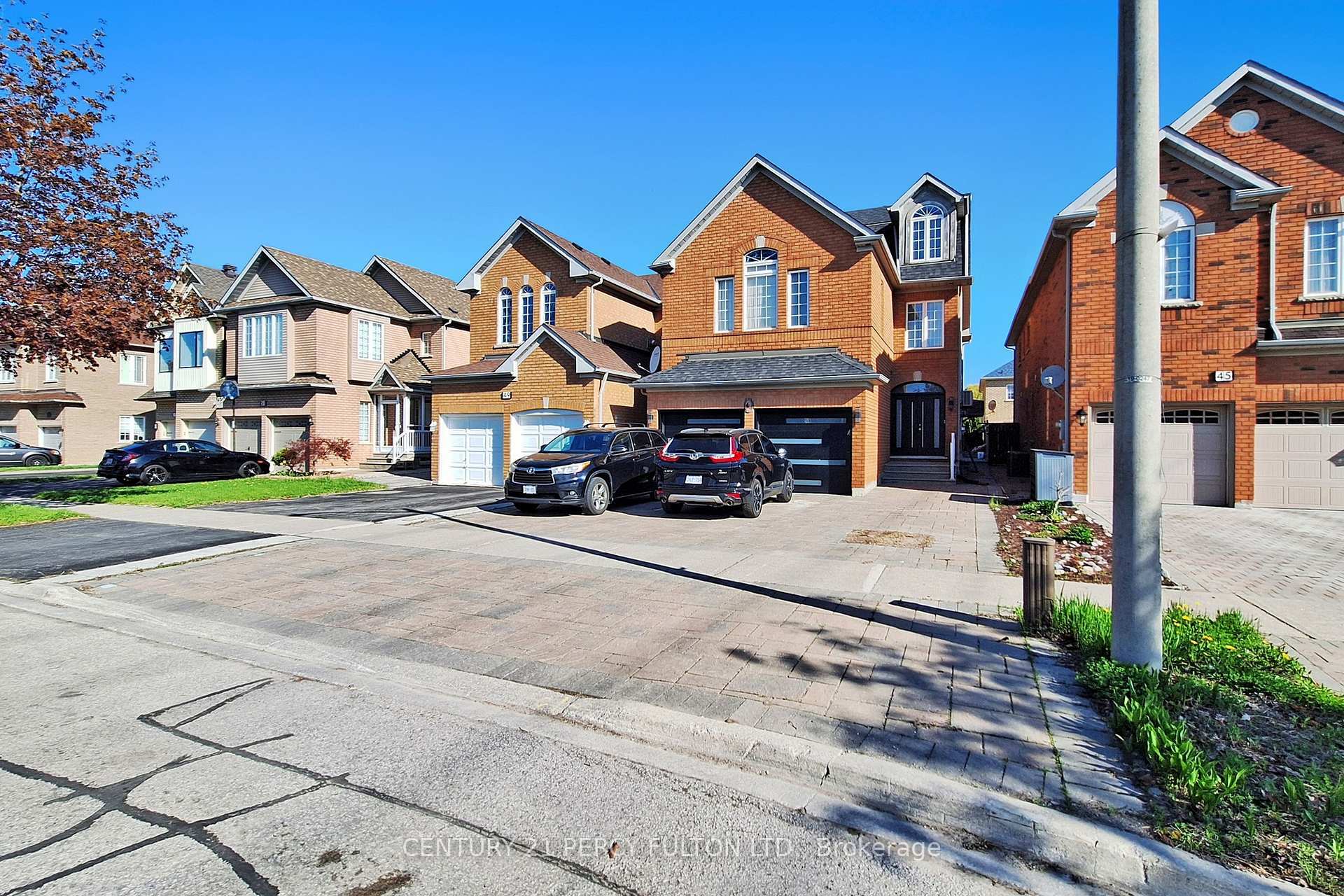 Property Photo: 47 Sapphire Drive Bsmt ON L4S 2E5