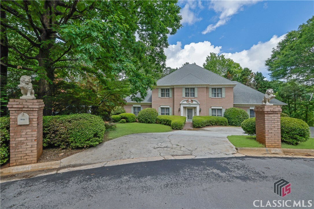 Property Photo: 2795 Hawthorne Drive GA 30345