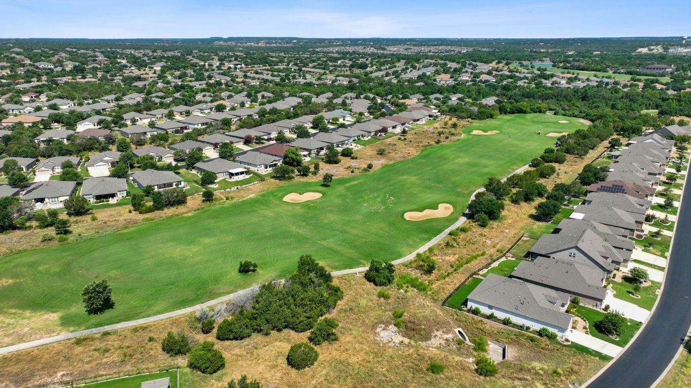 Property Photo: 906 Glass Mountain Cove TX 78633