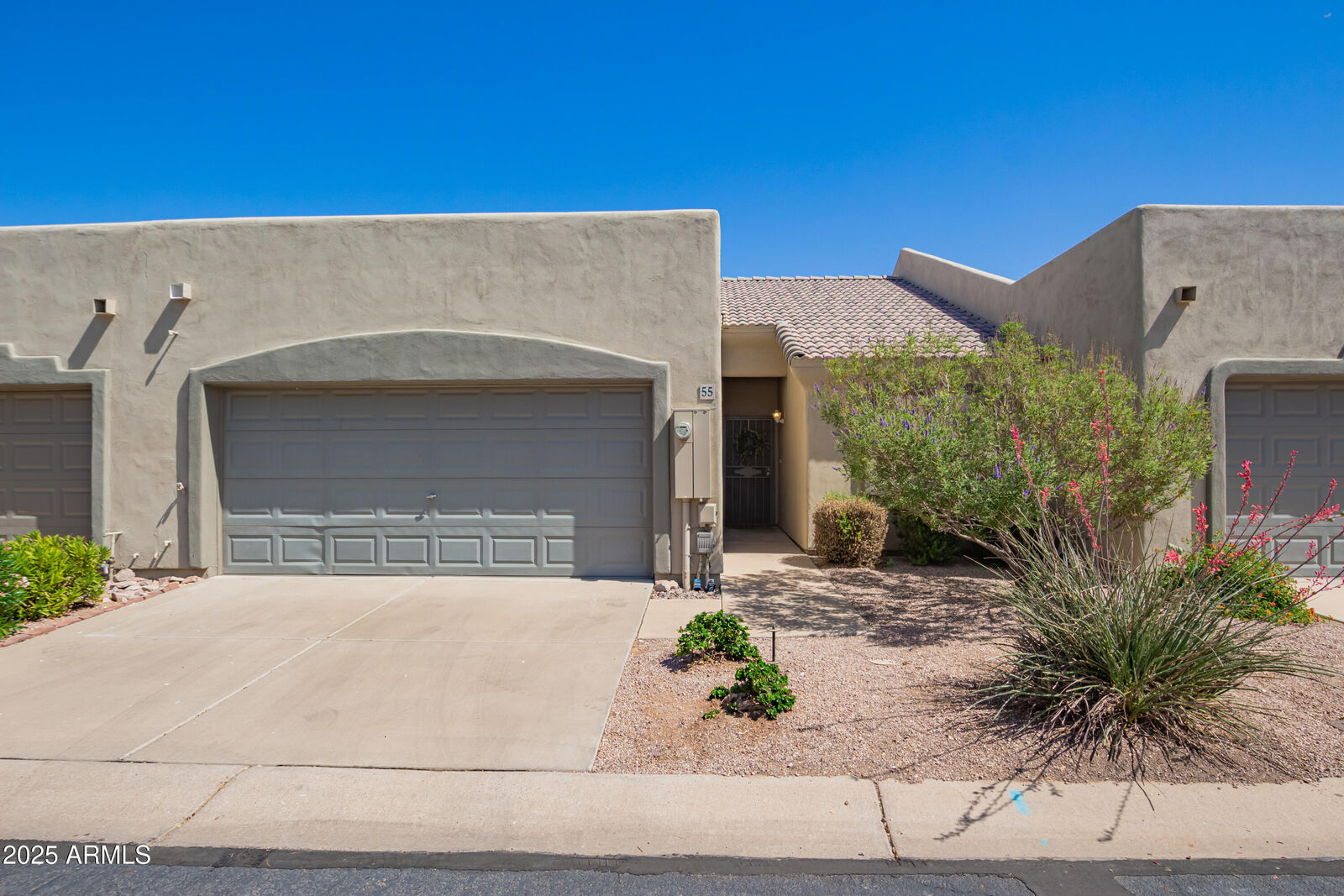 Property Photo: 64 N 63rd Street 55 AZ 85205
