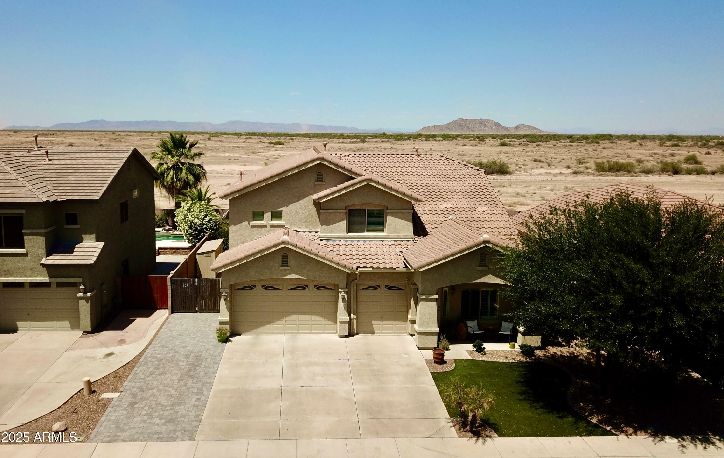 Property Photo: 44236 W Adobe Circle AZ 85139