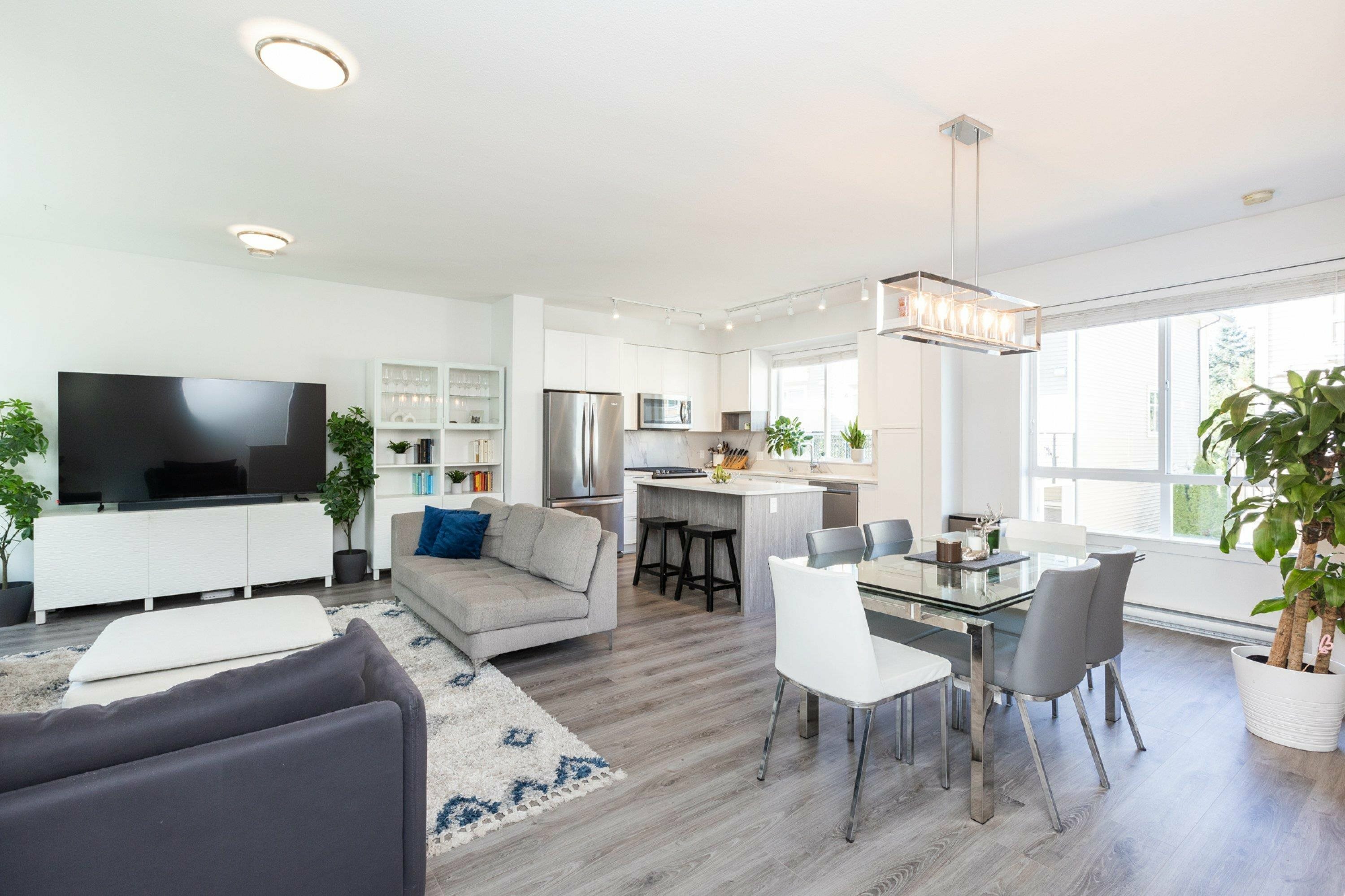 Property Photo: 9718 161A Street 74 BC V4N 6S7