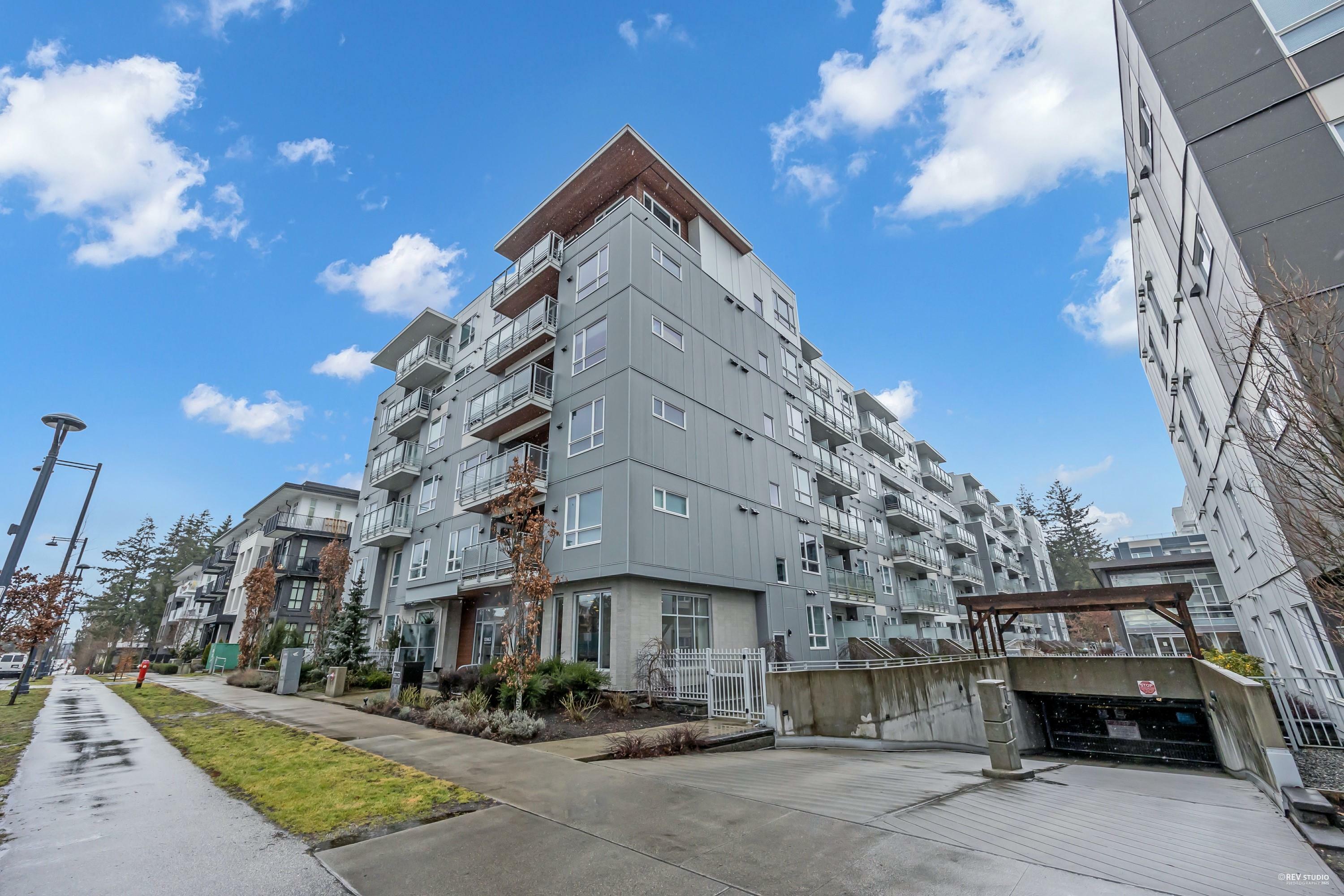 Property Photo: 13963 105 Boulevard 121 BC V3T 0M9