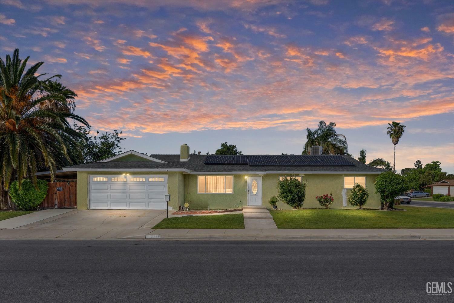 Property Photo: 2716 Bladen Street CA 93309