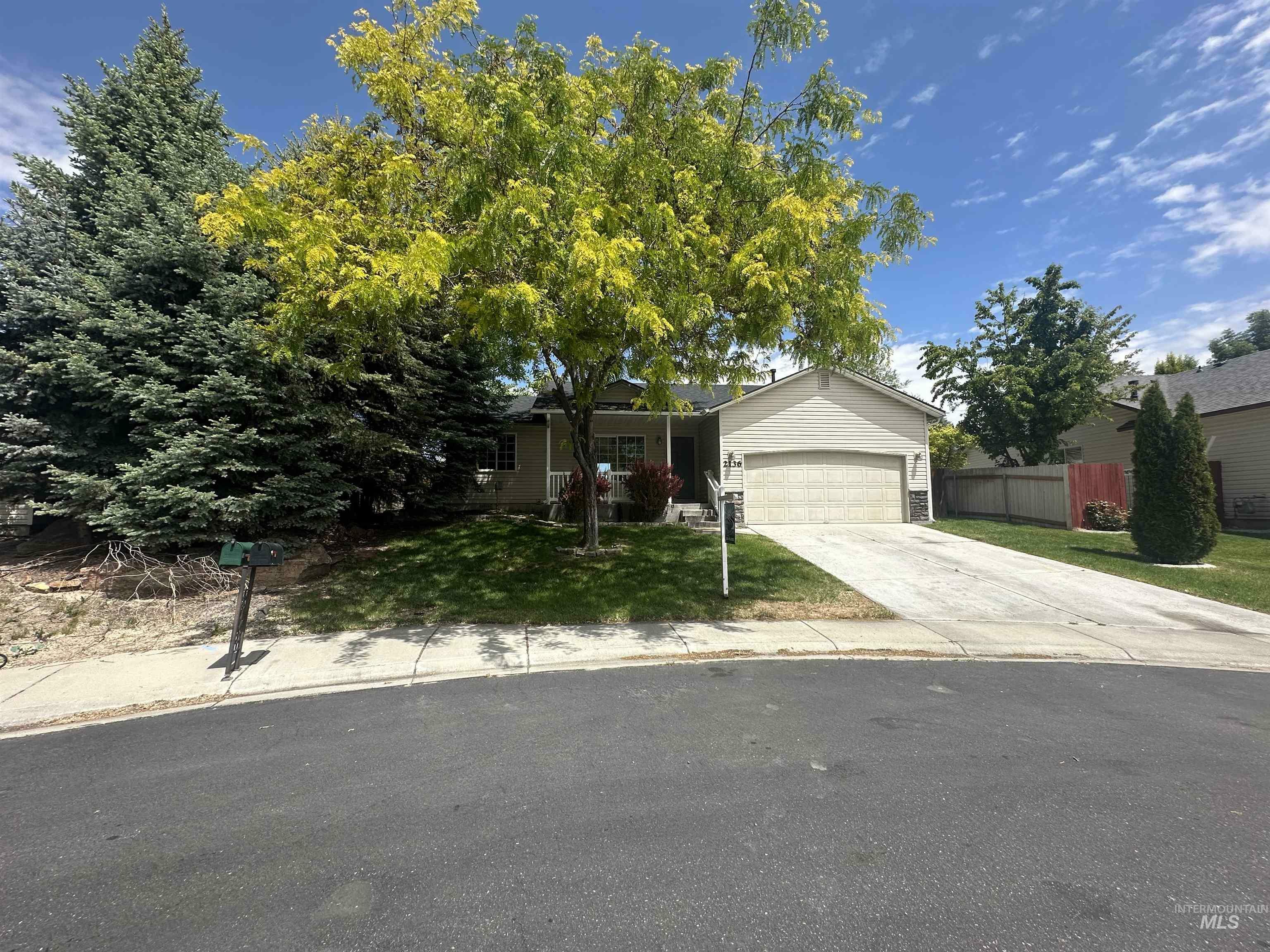 Property Photo: 2136 W Havenwood Ave ID 83686