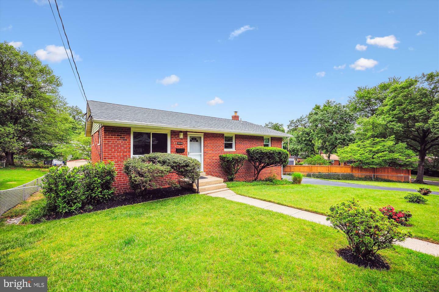 Property Photo: 10916 Lombardy Road MD 20901