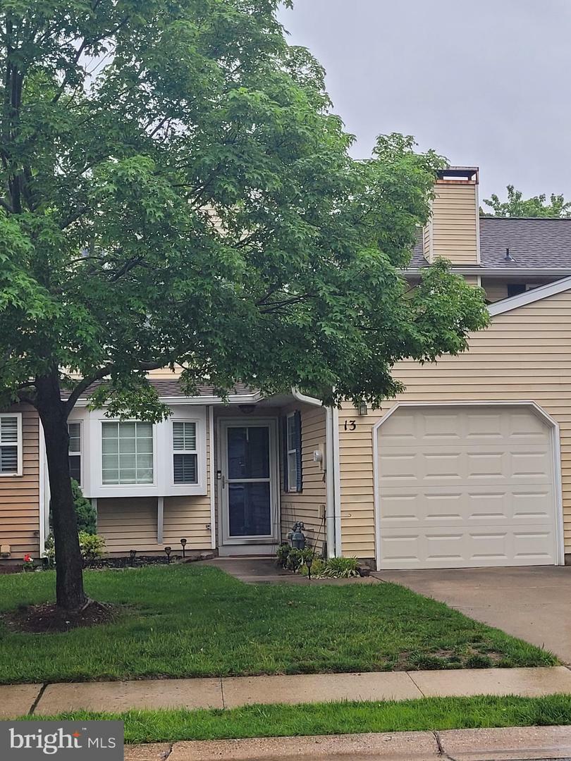 13 Amherst Court  Bordentown NJ 08505 photo