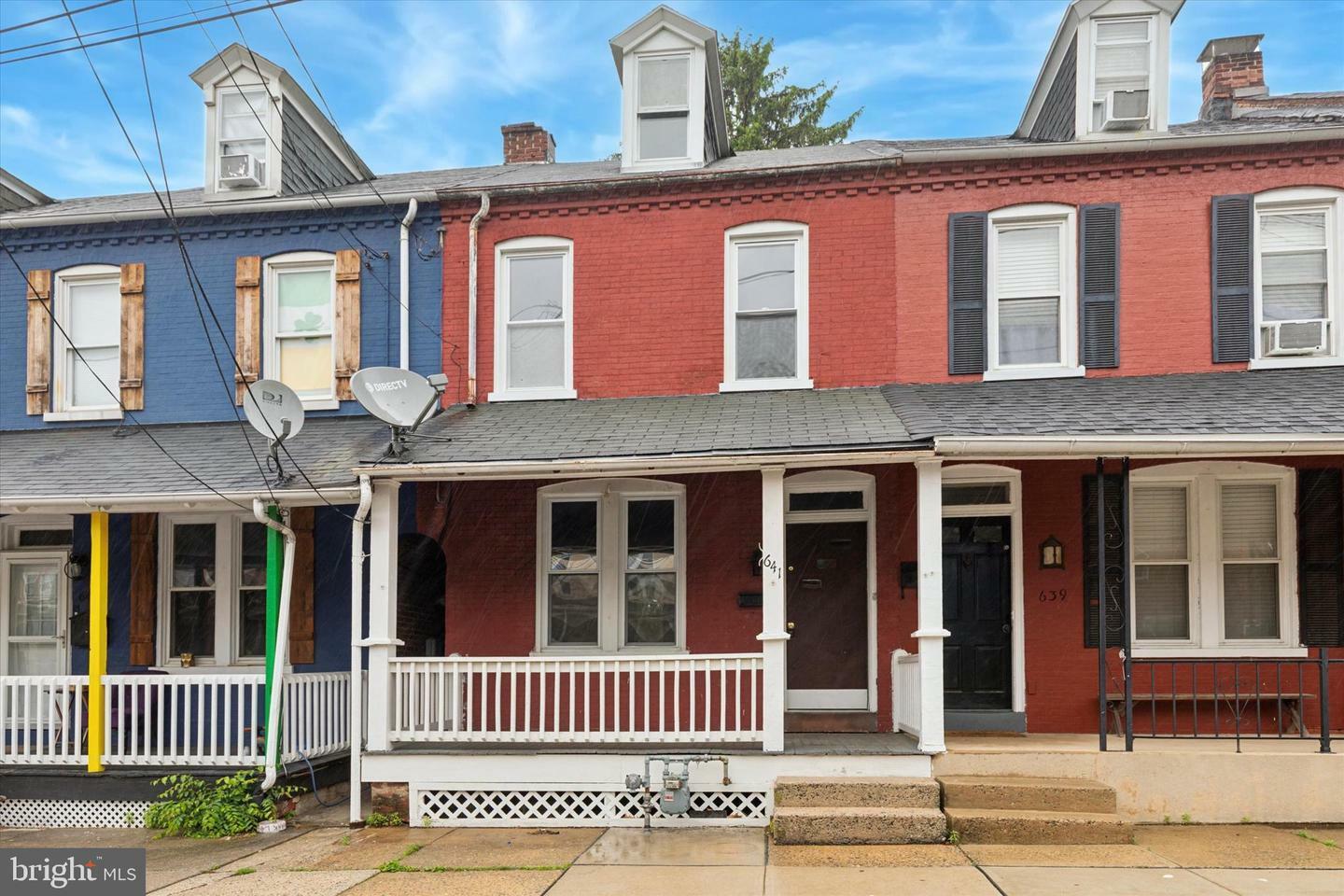 Property Photo: 641 N Mary Street PA 17603
