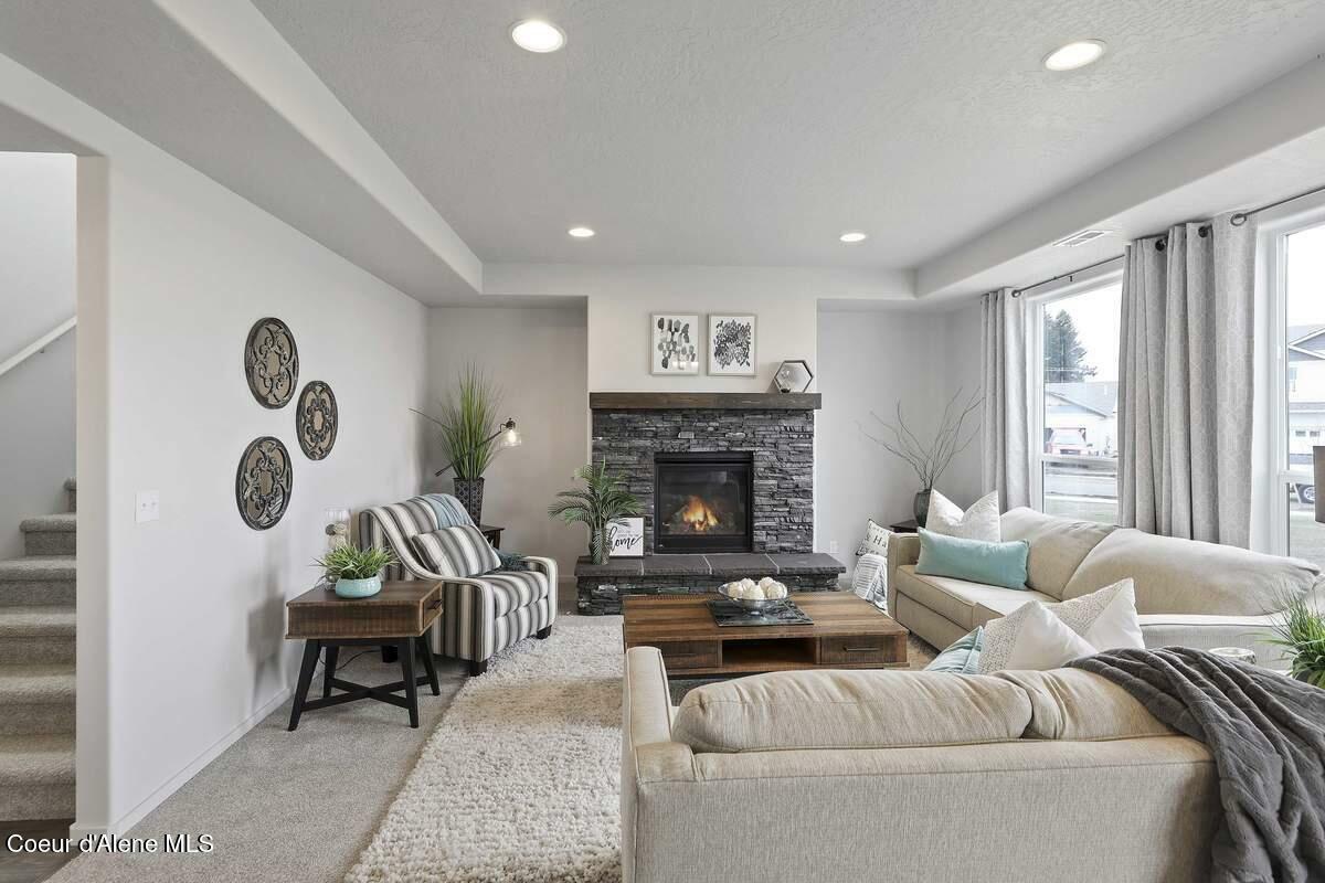 Property Photo: 10178 Liverpool Loop ID 83835
