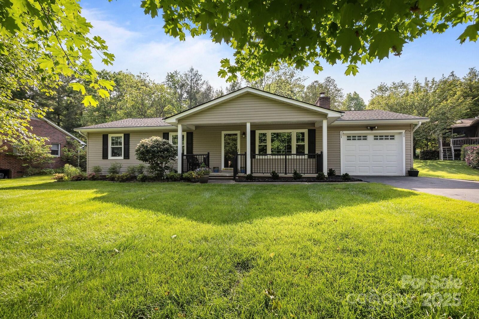 Property Photo: 16 Pine Spring Drive NC 28805