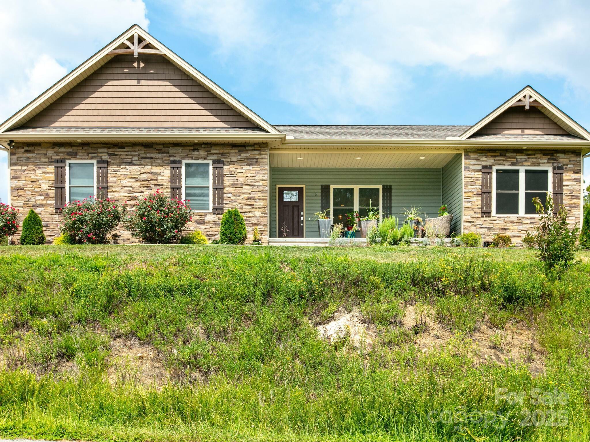 Property Photo: 5 S Pine Drive NC 28787