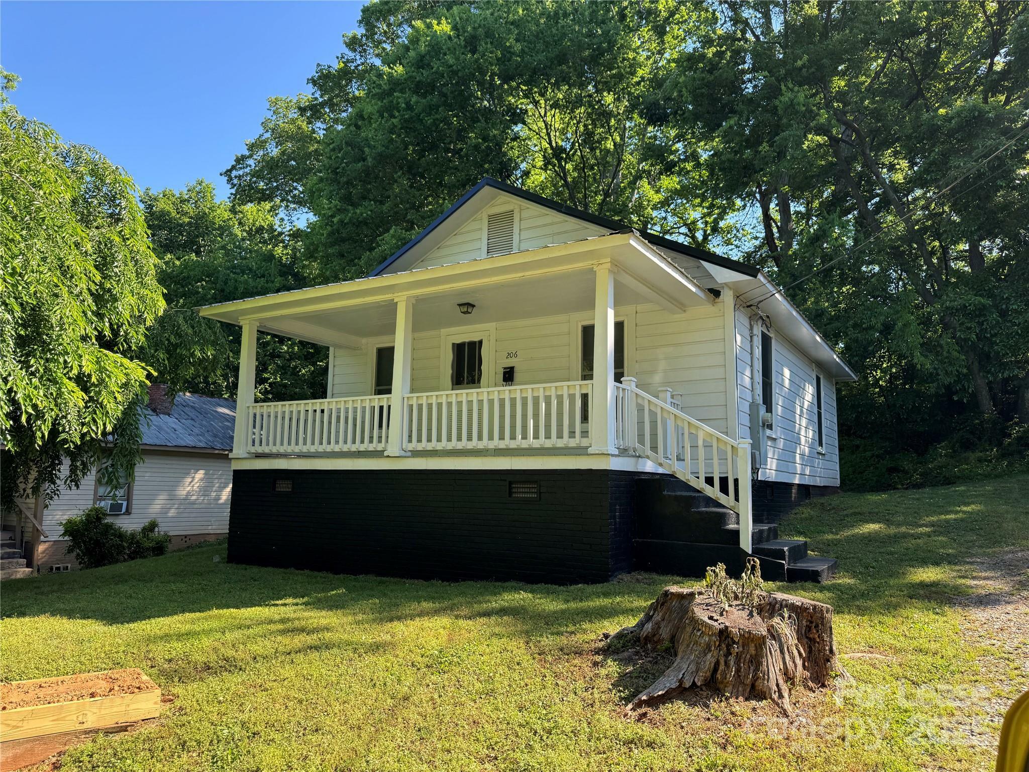 Property Photo: 206 Lynch Street NC 28092