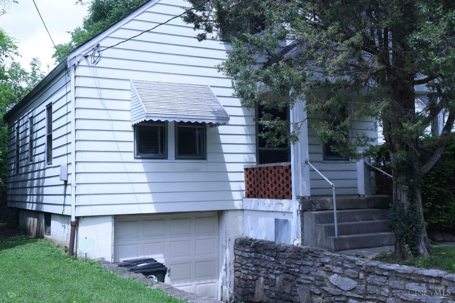 Property Photo: 1916 Waltham Avenue OH 45239