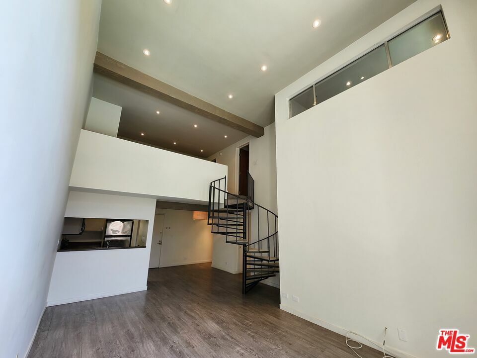 Property Photo: 1440 Veteran Ave CA 90024