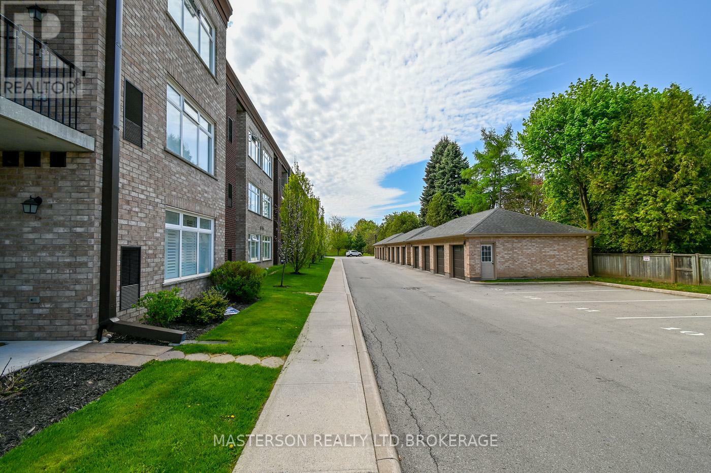 Property Photo: 4644 Pettit Avenue 203 ON L2E 6L5