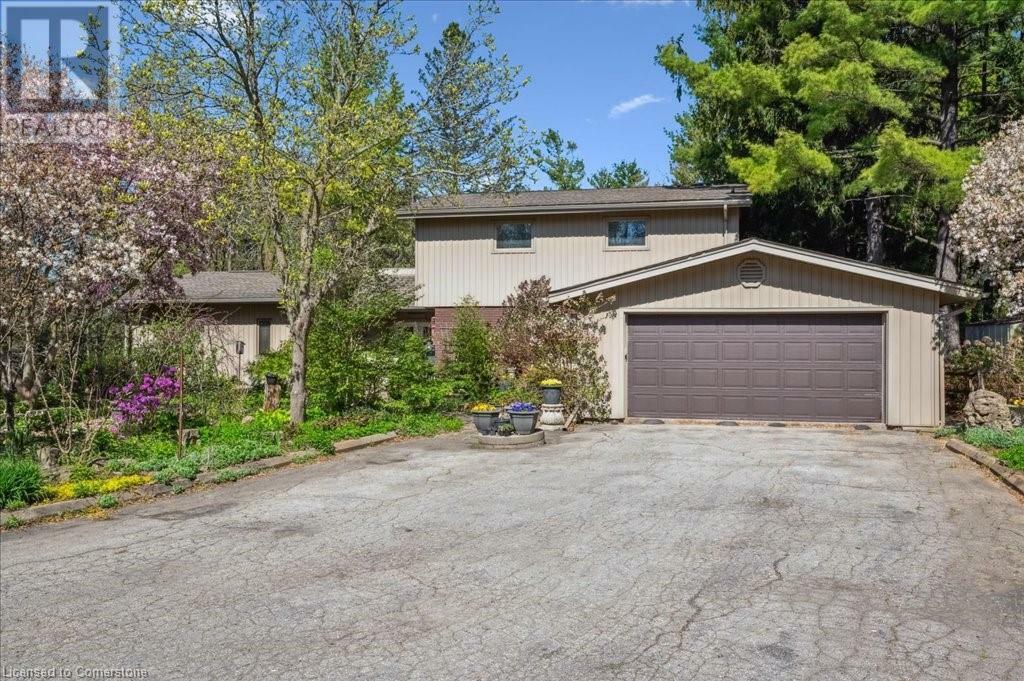 Property Photo:  111 Grandview Drive  ON N0B 1N0 