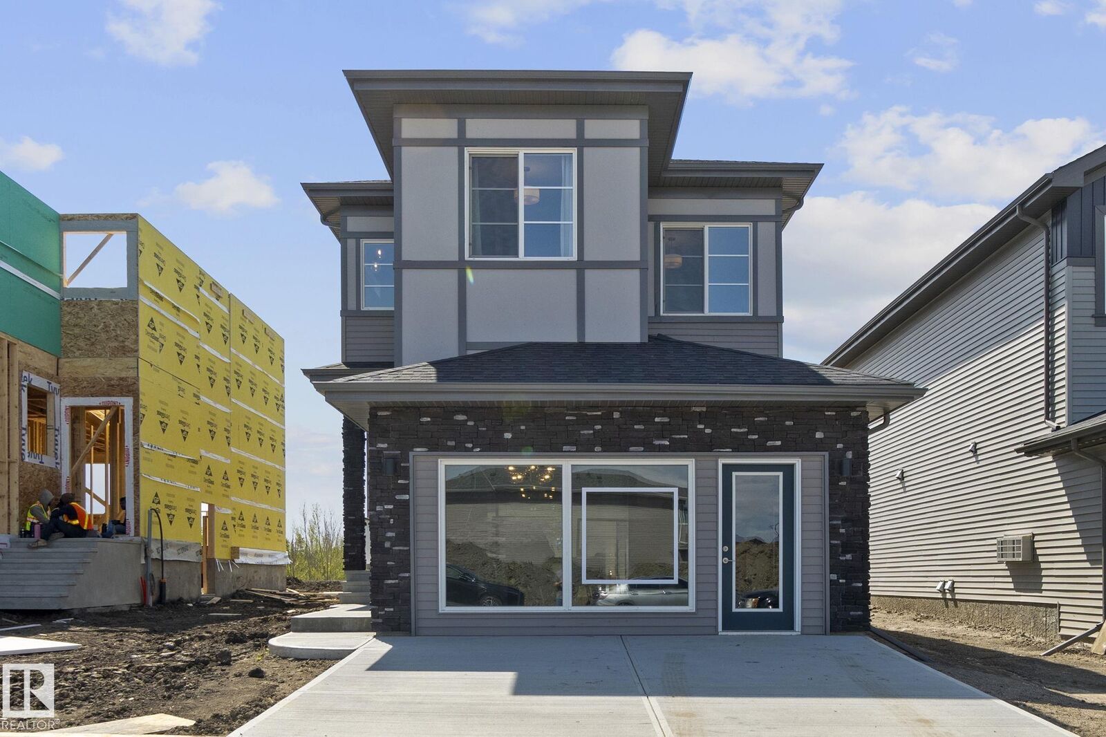 Photo de la propriété:  1933 63 Avenue  AB T4X 3C9 
