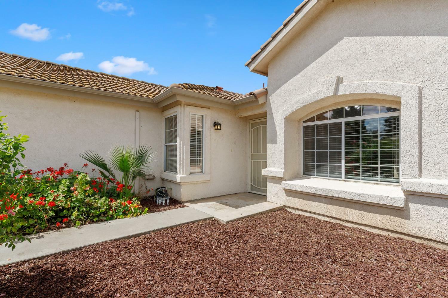 Property Photo: 7307 N Lola Avenue CA 93722