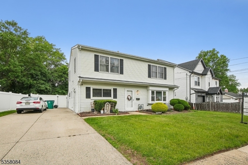 30 Kenmore Rd  Edison Twp. NJ 08817 photo