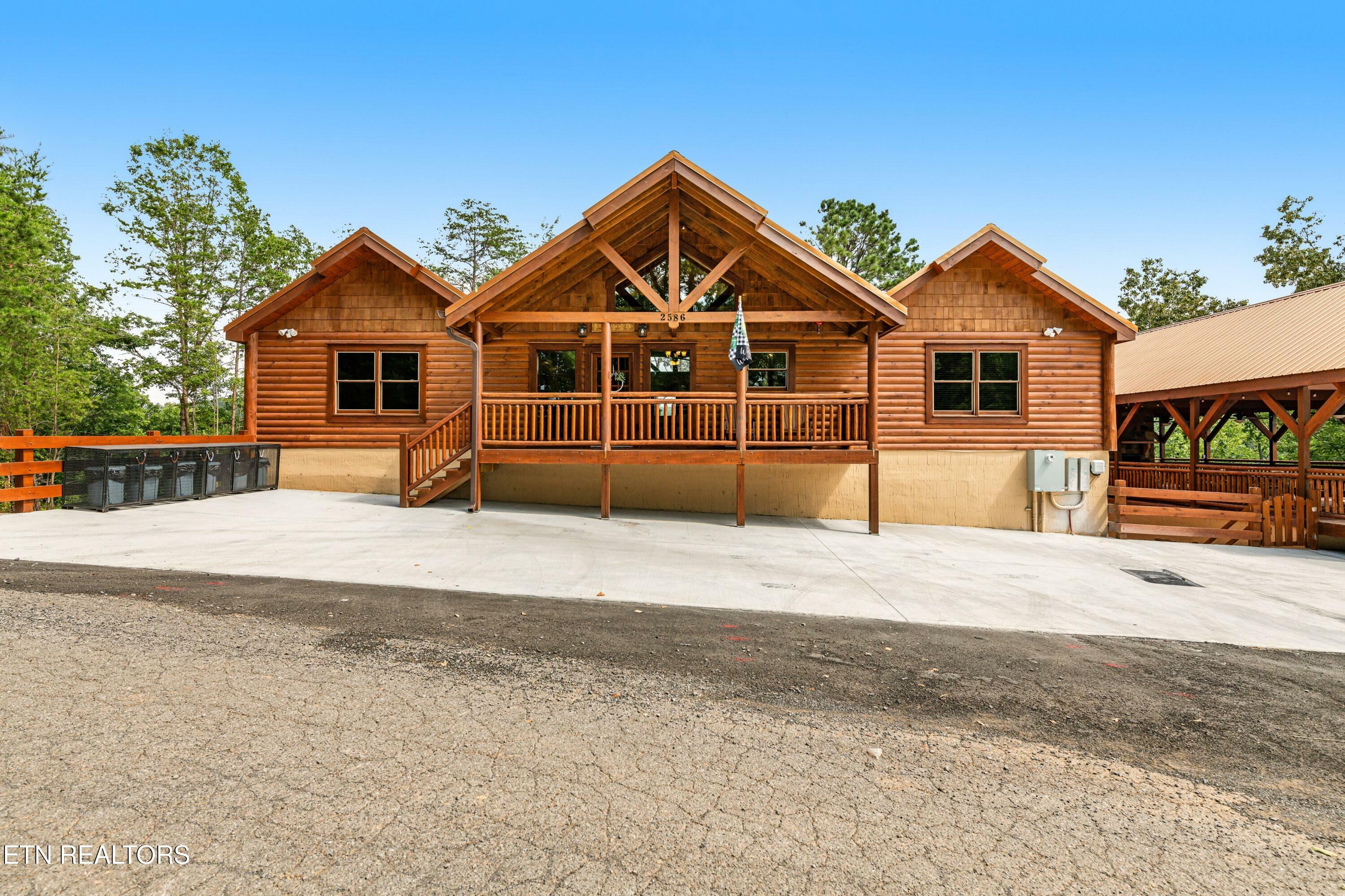 Property Photo: 2586 Rogers Way TN 37876