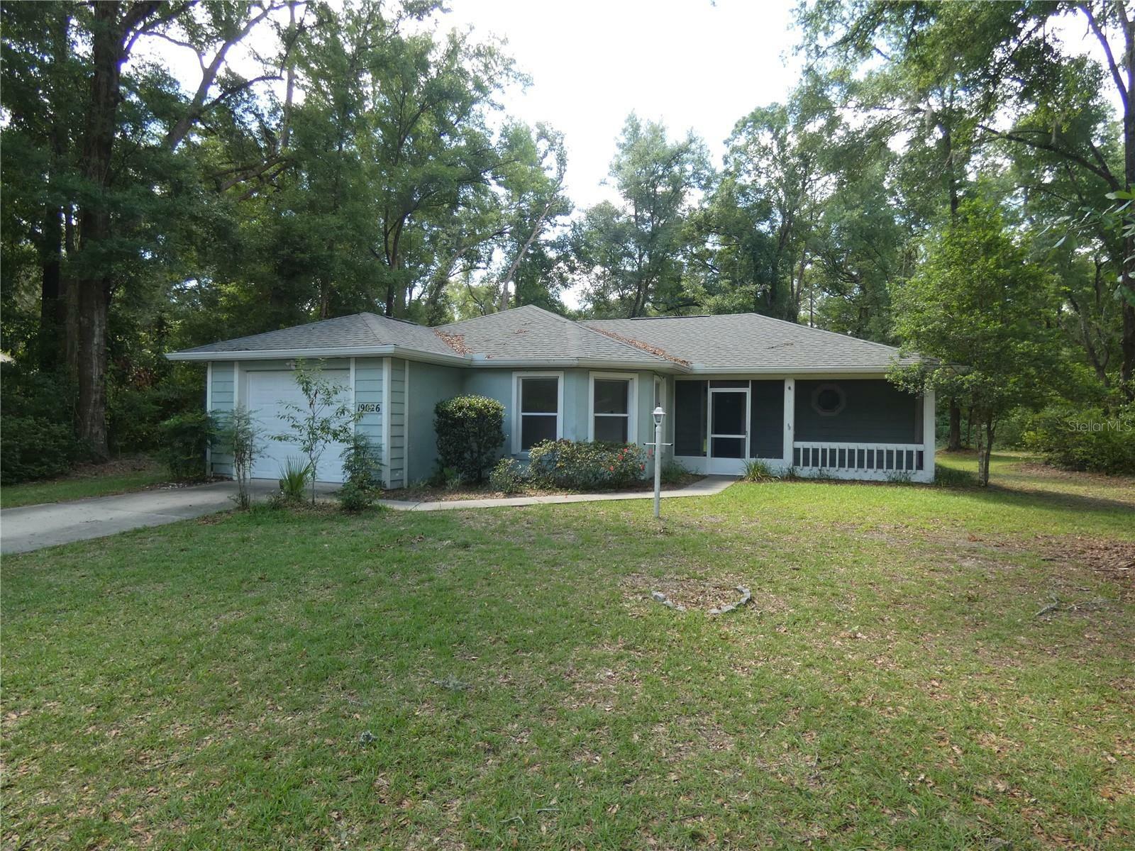 Property Photo: 19026 SW 100th Place FL 34432